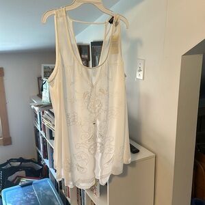 White embroidered tank light weight